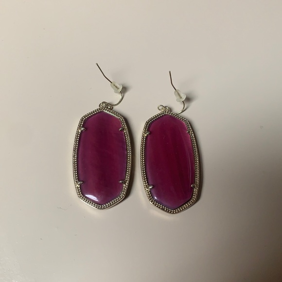 Kendra Scott Danielle Earrings - Picture 1 of 2